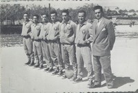 Equipo del C.N. Helios, Campen de Aragn, con J.L. Lpez Zubero, A. Querol, Troc, Jos Luis Oliete, Antonio Burillo, Jorge Sanz y Julio Aparicio, como entrenador.