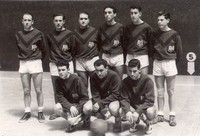 Equipo del F. C. Barcelona<BR>  De pie: , , , Pérez Loriente, y     <BR>  Abajo: , Kurtchaski y