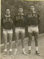 Francisco Almazán, Juanjo Moreno y Jorge Guillén, un trío de lujo (internacionales universitarios del C.D. Iberia).