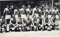 Equipos de Francia y C.N. Helios,  con José Luis Oliete y Antonio Burillo en el centro de la fila de abajo.